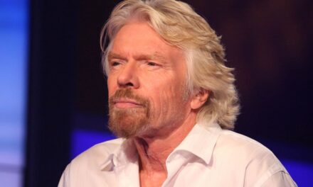 Richard Branson fait le point sur la blessure suite au mémorial familial de sa défunte épouse Joan