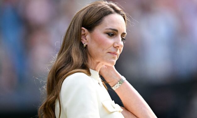 Kate Middleton redonne vie à un bijou d&rsquo;anniversaire rarement porté pour son apparition au château de Windsor