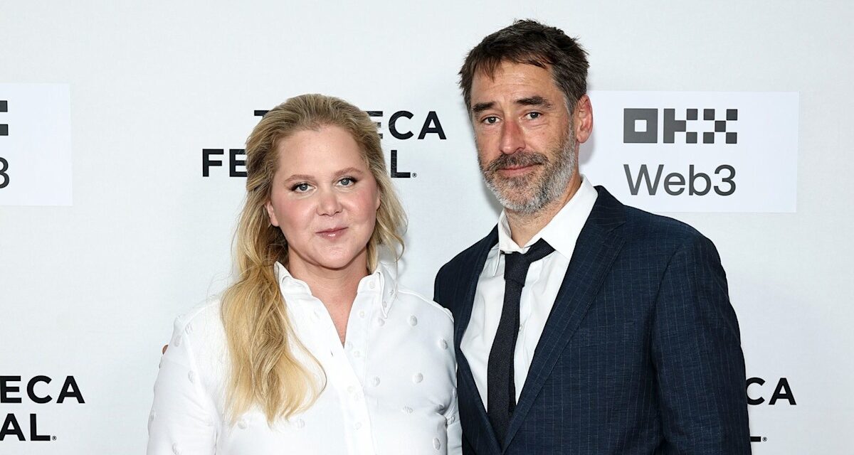 Amy Schumer demande officiellement le divorce de son mari Chris Fischer