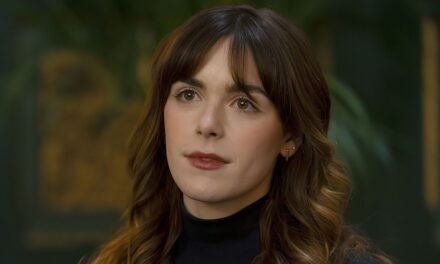 L&rsquo;industrie dramatique en 8 parties « Twisted » obtient une note de 100 % Rotten Tomatoes avant le retour de la saison 4