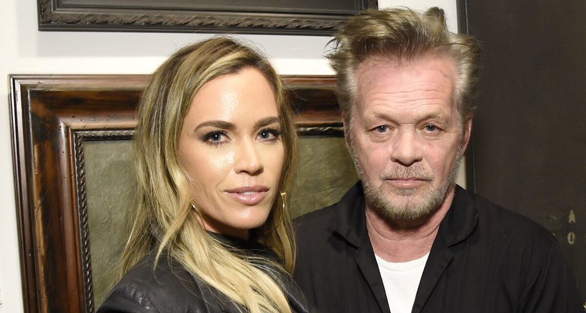 John Mellencamp brise le silence sur la bataille contre le cancer de sa célèbre fille avec une mise à jour douloureuse