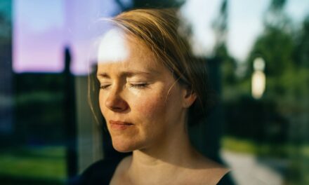 Le piège du « sauveteur » : pourquoi essayer d&rsquo;aider une personne toxique vous retient en réalité