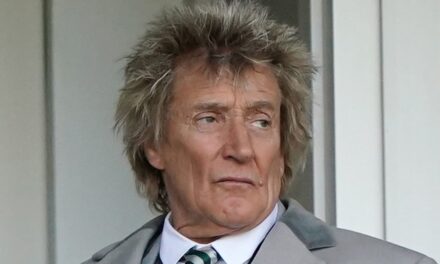 Le combat de Rod Stewart avec ses 8 enfants à huis clos