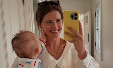 Katherine Schwarzenegger partage des photos de plage familiales baignées de soleil avec ses enfants et son frère Patrick