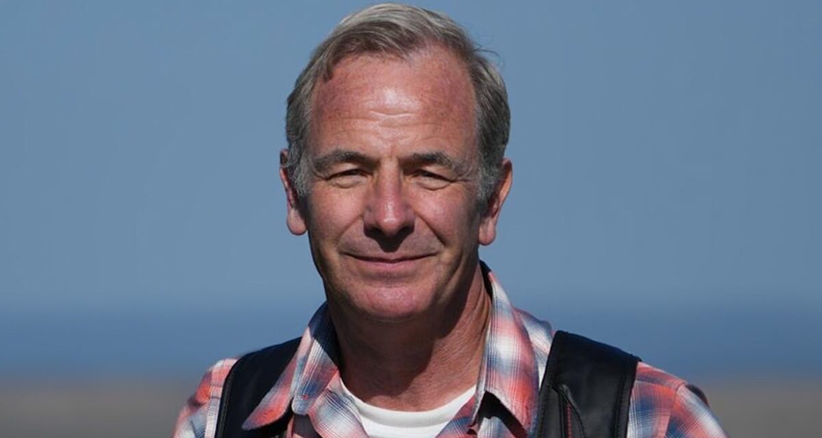 Robson Green semble méconnaissable sur une photo découverte d&rsquo;un rôle oublié des années 90