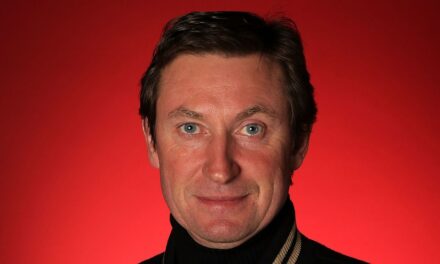 L&rsquo;énorme valeur nette et la richesse de l&rsquo;icône de la LNH Wayne Gretzky révélées