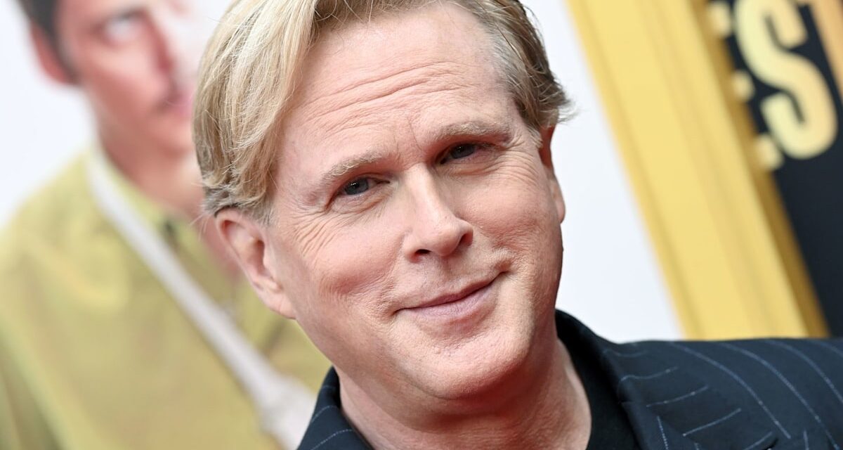 Cary Elwes révèle la clé de son mariage de 25 ans avec sa femme : « C&rsquo;est une partie très importante »
