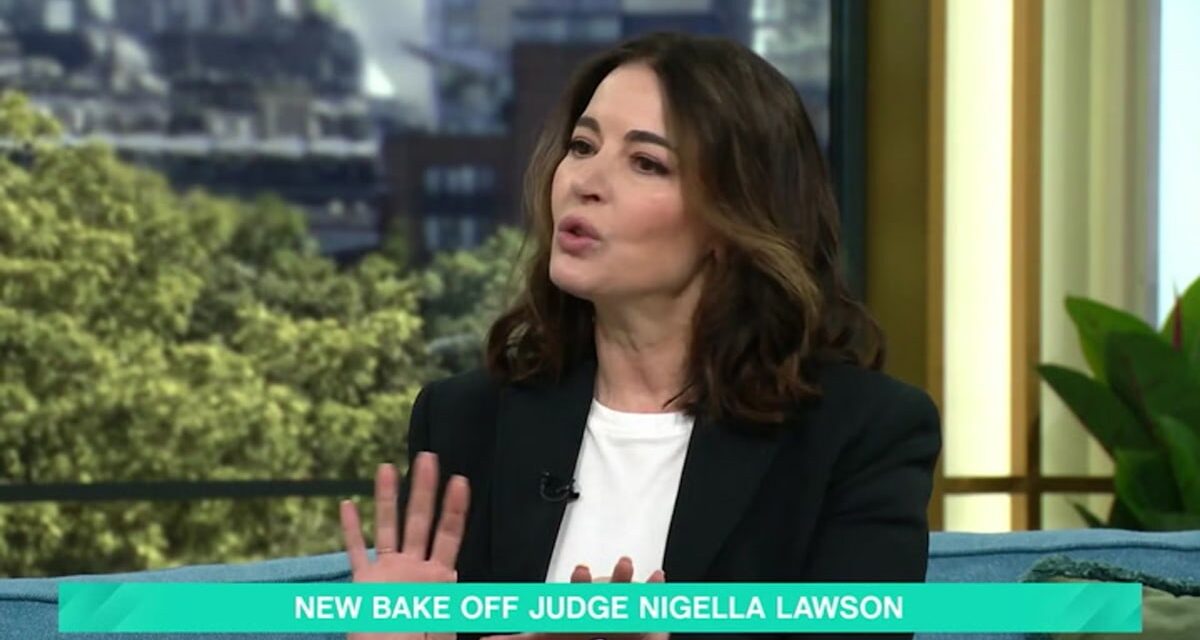 Nigella Lawson de Bake Off révèle une approche « de base » du jugement aux côtés de Paul Hollywood – regardez