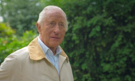 Le roi Charles publie un message personnel suite au décès d&rsquo;un survivant de la Shoah à 96 ans