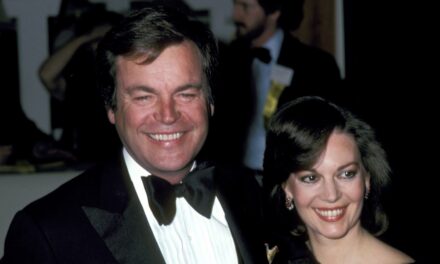 La star de Hart To Hart, Robert Wagner, 95 ans, partage une photo rare avec la fille de Natalie Wood