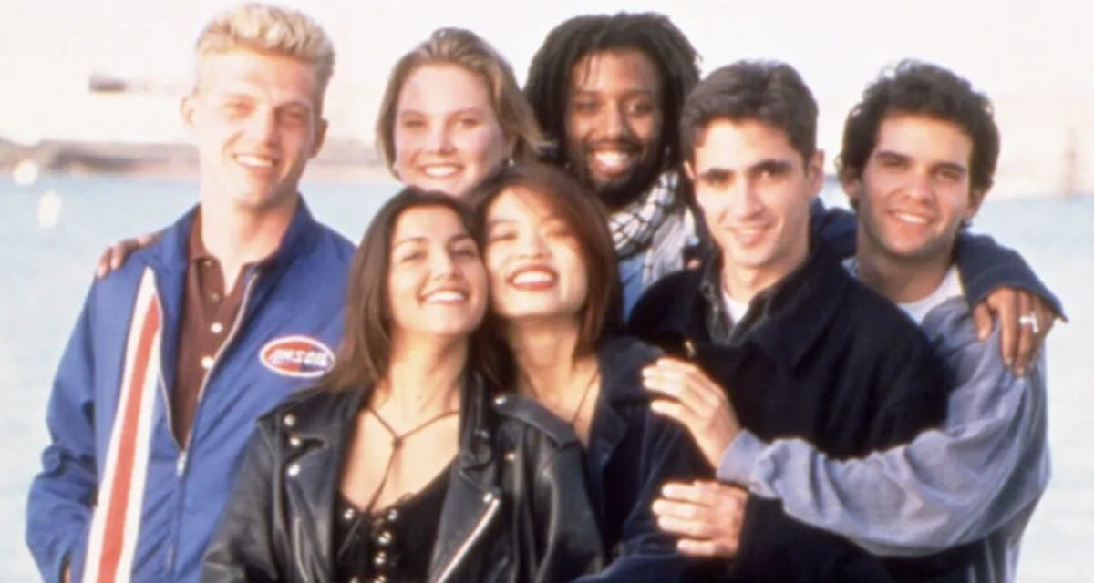 La star du monde réel méconnaissable alors qu&rsquo;il revient sous les projecteurs 30 ans plus tard