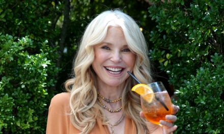 Christie Brinkley partage un aperçu joyeux de la vie à 72 ans lors d&rsquo;une journée spéciale