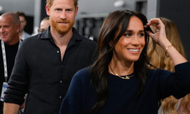 Le collier à ongles Cartier Juste un Clou de Meghan Markle qu&rsquo;elle porte à plusieurs reprises – j&rsquo;ai trouvé de bons sosies pour moins cher