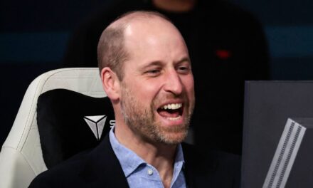 Le prince William montre son côté compétitif lors d&rsquo;un match qui rendra jaloux le prince George