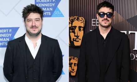 La « perte de poids de plus de 66 livres » de Marcus Mumford dans des photos de transformation à ne pas manquer