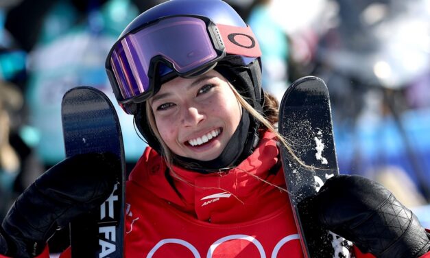 Rencontrez la skieuse olympique Eileen Gu, qui gagne 23 millions de dollars par an
