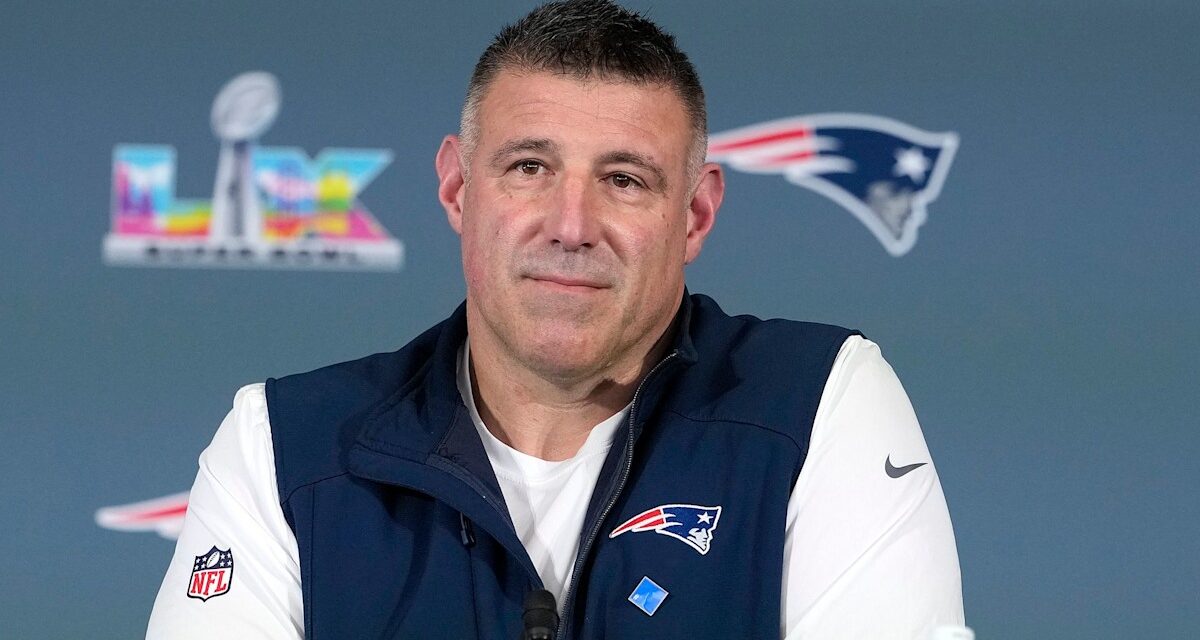Le salaire à huit chiffres de l&rsquo;entraîneur des New England Patriots, Mike Vrabel