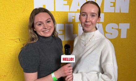 Notre soirée avec la Derry Girl originale alors qu&rsquo;elle lance son nouveau spectacle mystère sur la quarantaine, Comment se rendre au paradis depuis Belfast