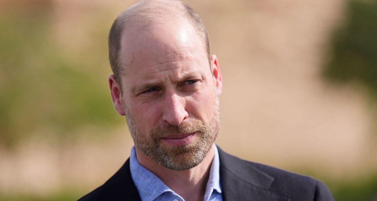 Le prince William interrogé sur le scandale Epstein après avoir rencontré des footballeuses lors d&rsquo;un voyage en Arabie Saoudite