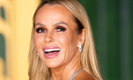 Les tenues BGT 2026 d&rsquo;Amanda Holden sont une masterclass de style intemporel à 55 ans – achetez son style