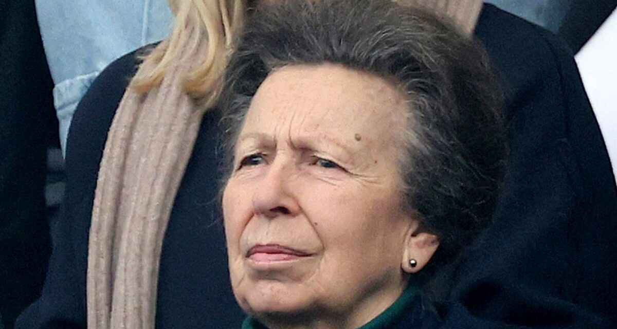 La princesse Anne fait une erreur incroyablement rare – et gênante – lors d&rsquo;une sortie