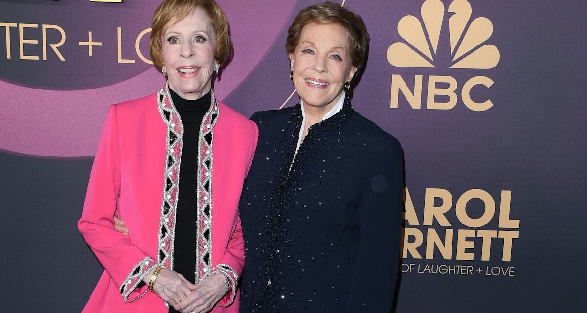 Carol Burnett révèle les « sales limericks » que Julie Andrews lui envoyait