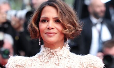 Halle Berry, maman adorée, a du mal alors que sa fille se prépare à quitter la maison : « Difficile à accepter »