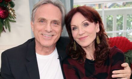 Le mariage de la star de Inside Taxi, Marilu Henner, avec son mari Michael, avec qui elle a renoué des décennies après sa première rencontre, a duré 18 ans