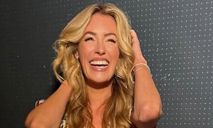 Cat Deeley vient de porter la chemise incontournable de Kate Middleton – et elle est tellement abordable