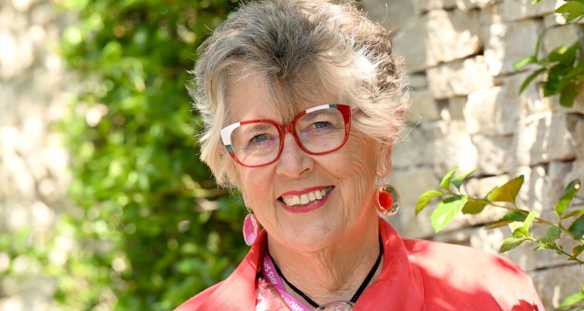Dame Prue Leith partage des conseils pour la nouvelle animatrice de Bake Off, Nigella Lawson, et pourquoi elle a vraiment décidé de quitter sa série bien-aimée