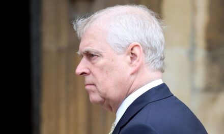 Famille royale EN DIRECT : Andrew Mountbatten-Windsor quitte Royal Lodge et plus de nouvelles royales