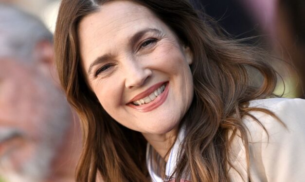 Dans la confortable chambre principale de Drew Barrymore à New York