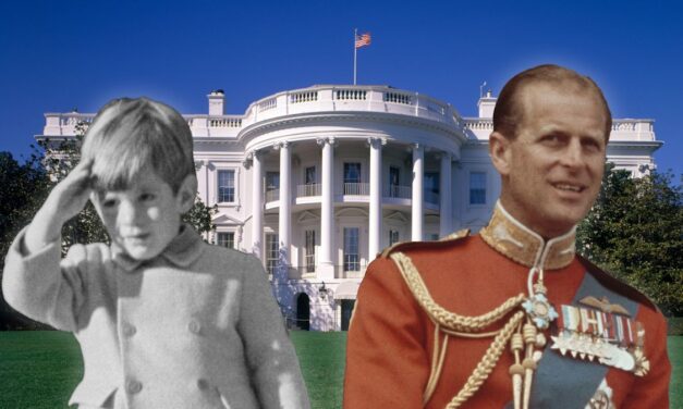 Le doux moment sur lequel Jackie Kennedy est tombée par hasard entre son fils John F. Kennedy Jr. et le prince Philip