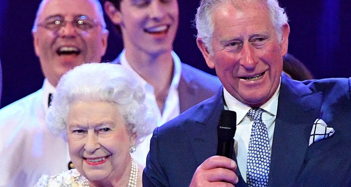 Le roi Charles appelle la défunte reine Elizabeth « maman » dans un moment tendre et découvert