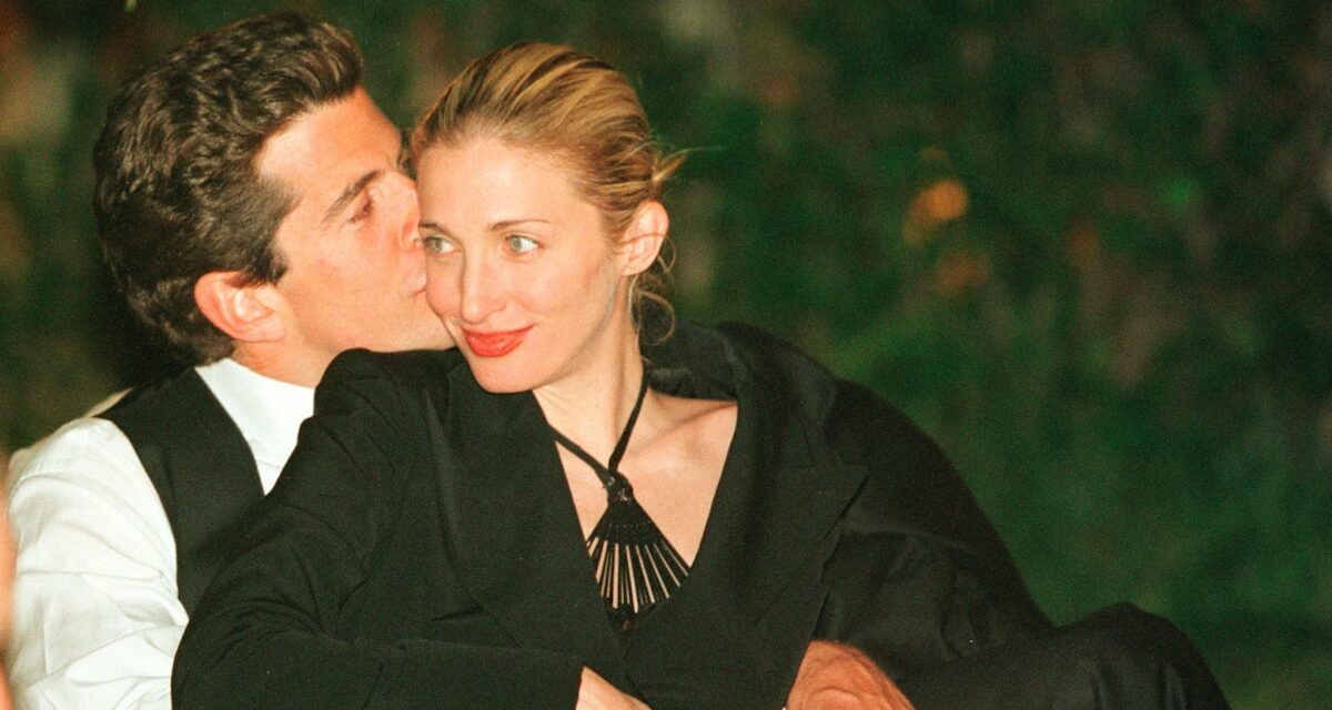 Pourquoi l&rsquo;héritage stylistique durable de John F Kennedy Jr et Carolyn Bessette Kennedy perdure en 2026 – malgré Love Story