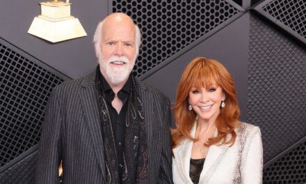 Reba McEntire confirme un revers majeur pour les noces avec Rex Linn
