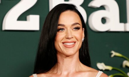 Katy Perry partage une vidéo rare de sa fille blonde Daisy dans un jardin sans fin