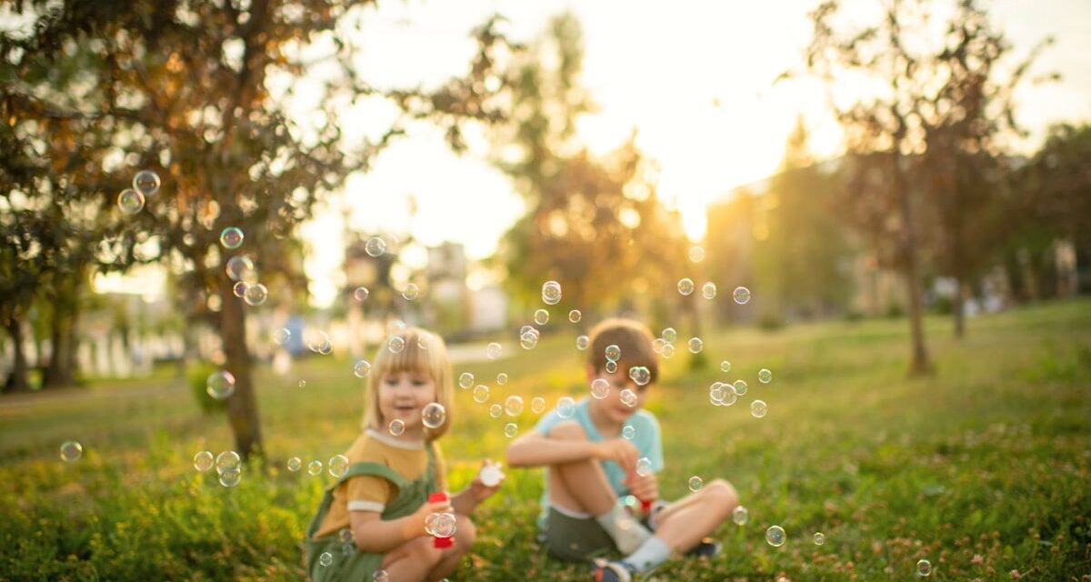 Je suis une maman de deux enfants du millénaire et je veux que mes enfants aient une enfance des années 90.