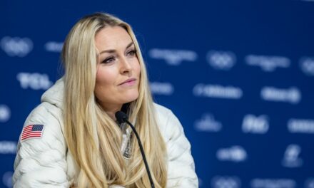 La réponse émotionnelle en quatre mots de Lindsey Vonn alors que son avenir olympique est confirmé
