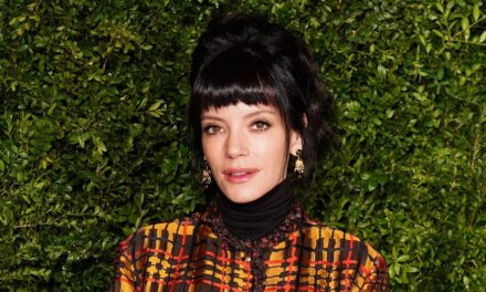 Dans la nouvelle romance de Lily Allen avec son célèbre petit ami Jonah Freud et son étrange lien avec la princesse Diana