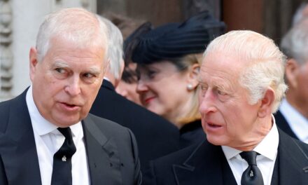 Le roi Charles n&rsquo;a pas l&rsquo;intention de visiter Andrew Mountbatten-Windsor ou Marsh Farm malgré son retrait à Sandringham