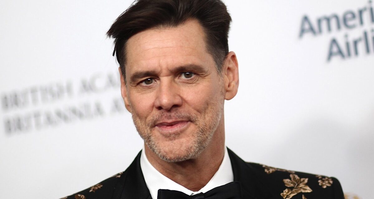 La nouvelle apparition « méconnaissable » de Jim Carrey lors d&rsquo;une rare sortie publique incite les fans à y réfléchir à deux fois.