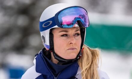 Lindsey Vonn évacuée de la montagne en hélicoptère après un accident olympique