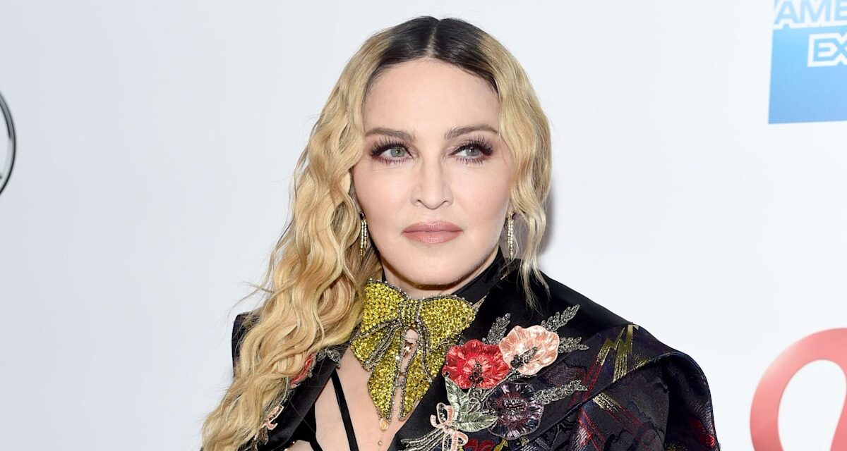 Madonna fait une apparition surprise lors d&rsquo;un match de football féminin