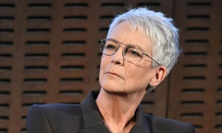 Jamie Lee Curtis révèle « la douleur et le chagrin » dans une mise à jour émotionnelle