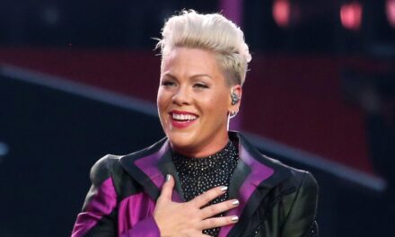 Pink demande aux fans « Comment est-ce possible ? » après une annonce de carrière émouvante