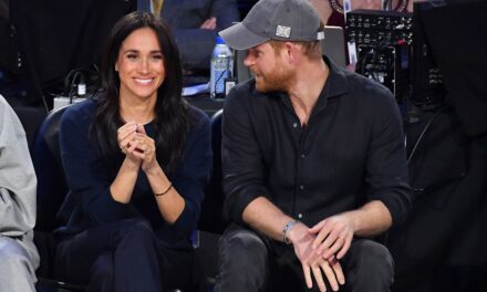 Le prince Harry fait un clin d&rsquo;œil secret au Royaume-Uni lors d&rsquo;une soirée NBA avec Meghan Markle