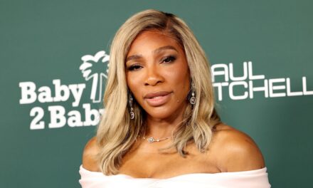 Serena Williams affiche un physique sculpté en micro-short après une transformation de perte de poids de 34 livres