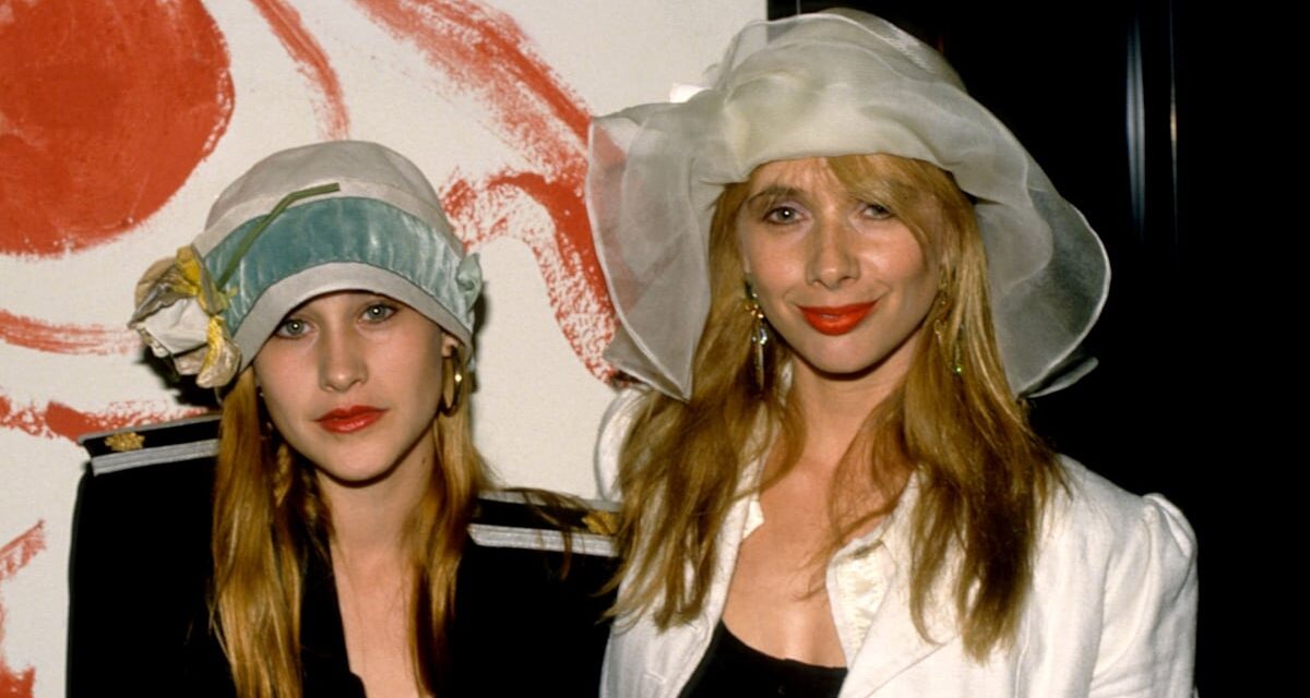 Patricia et Rosanna Arquette, frères et sœurs emblématiques des années 80, se réunissent pour une rare apparition sur le tapis rouge