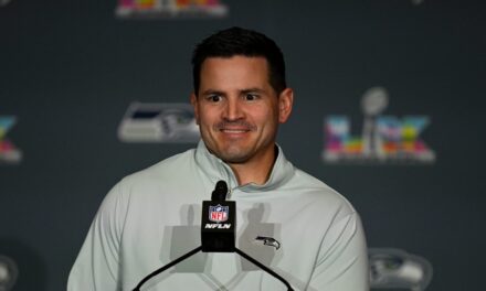 Le salaire record de l&rsquo;entraîneur des Seahawks de Seattle, Mike Macdonald